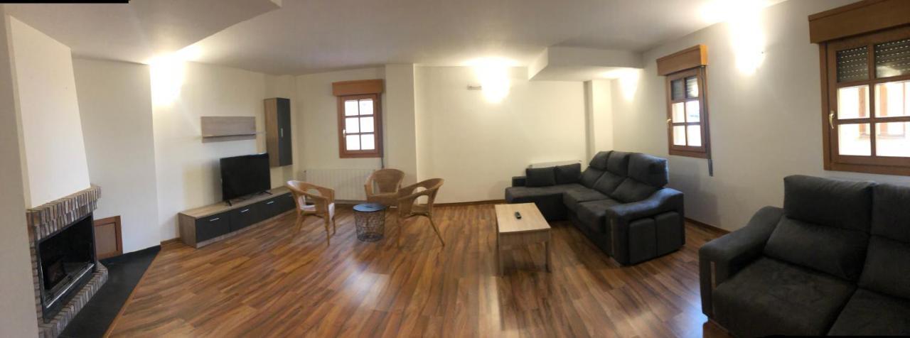 Casa Salionca Villa Poza de la Sal Luaran gambar